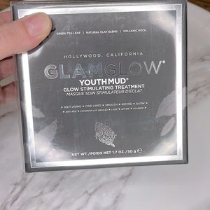 GlamGlow YouthMud Facial Mask